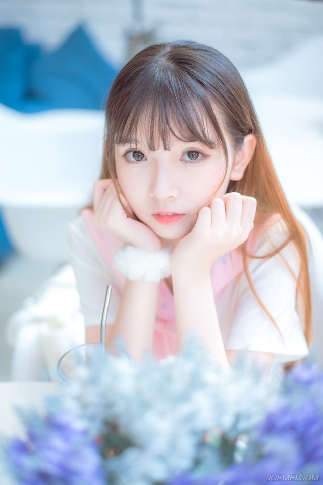 这场仗，刘备不想再打下去了，到现在，看起来似乎战果丰硕，但实际上，吕布的精锐除了最初参战之外，一直都没有再出现在战场之上，吕布和曹操家大业大，但他刘备就这点儿家底，跟他们耗不起。